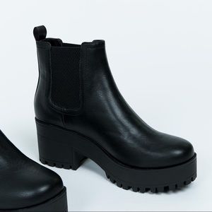 Lipstik Eamon Ankle Boot